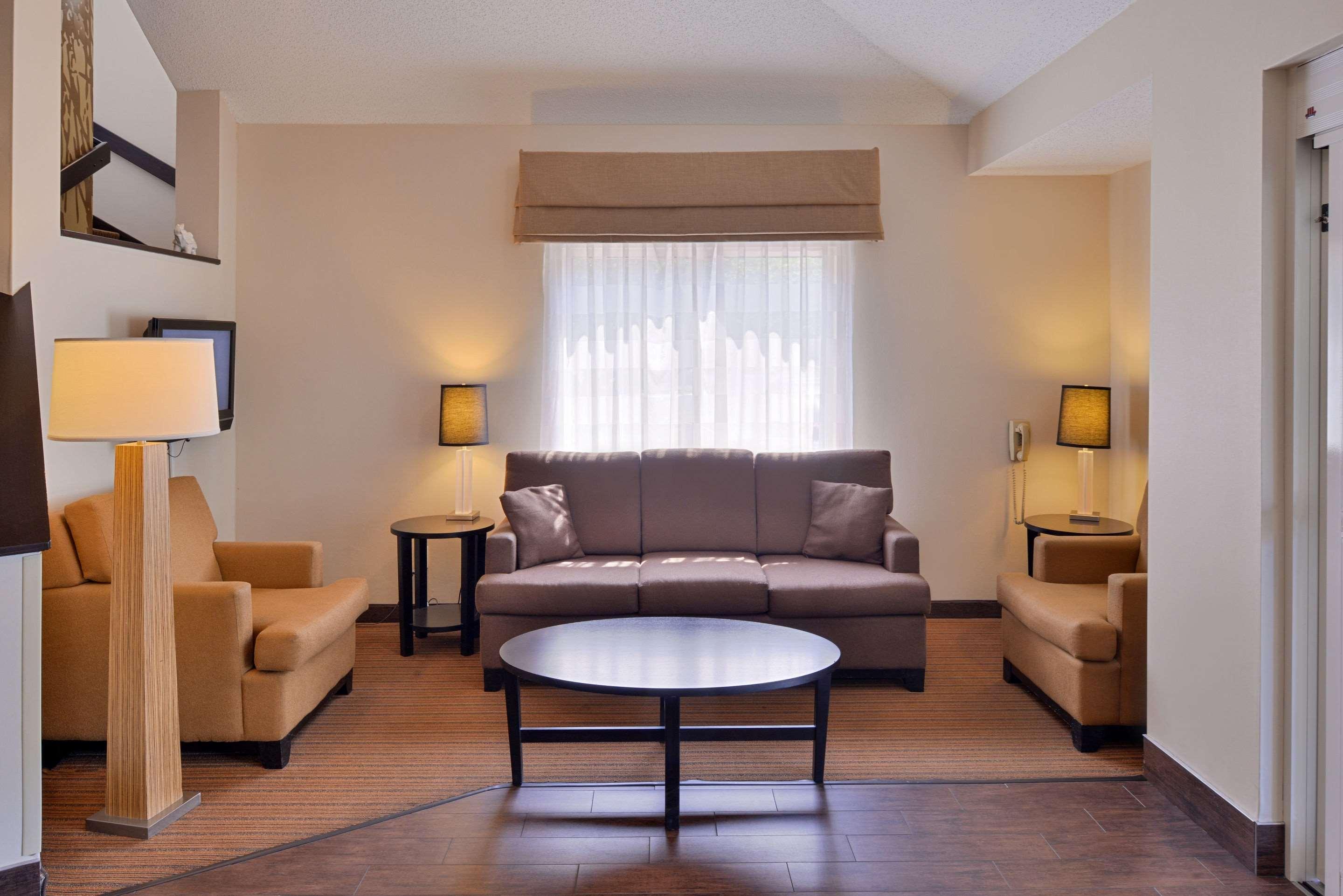 Sleep Inn Fayetteville North Екстериор снимка