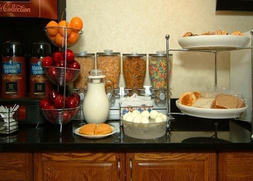 Sleep Inn Fayetteville North Ресторант снимка